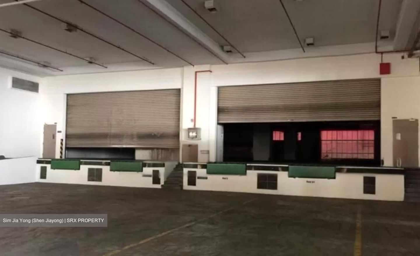 Distri Warehouses (D22), Warehouse #517794121